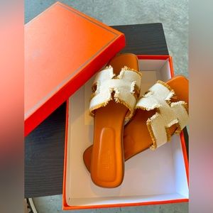 Hermes Oran Fringe Canvas Sandals Size EU 41 w/Original Box and Dust Bags